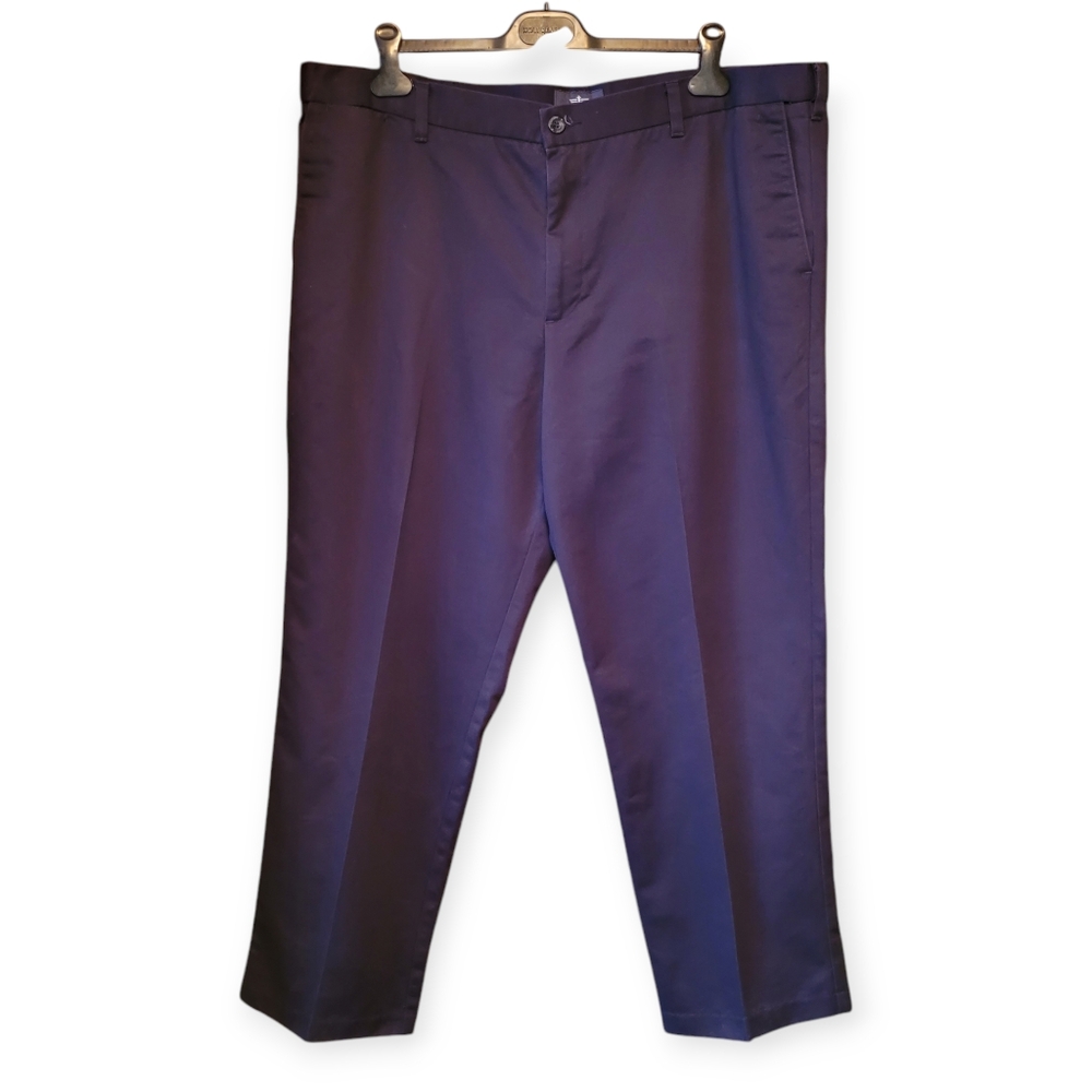 Men's Dockers Casual Pants in black size 42 x 30
